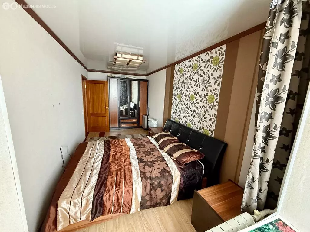 4-комнатная квартира: Петропавловск-Камчатский, посёлок Дальний, ... - Фото 1