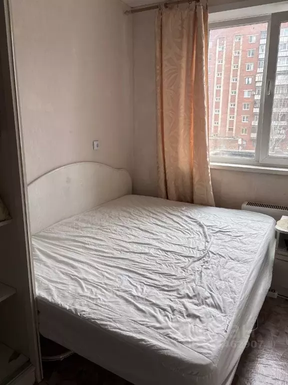 Комната Свердловская область, Екатеринбург ул. Красина, 3 (13.5 м) - Фото 2