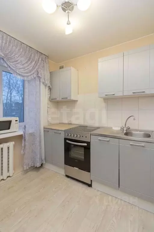 3-к кв. Тюменская область, Тюмень Холодильная ул., 51 (52.0 м) - Фото 1