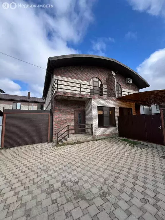 Дом в посёлок городского типа Яблоновский, Новороссийская улица, 4 ... - Фото 1