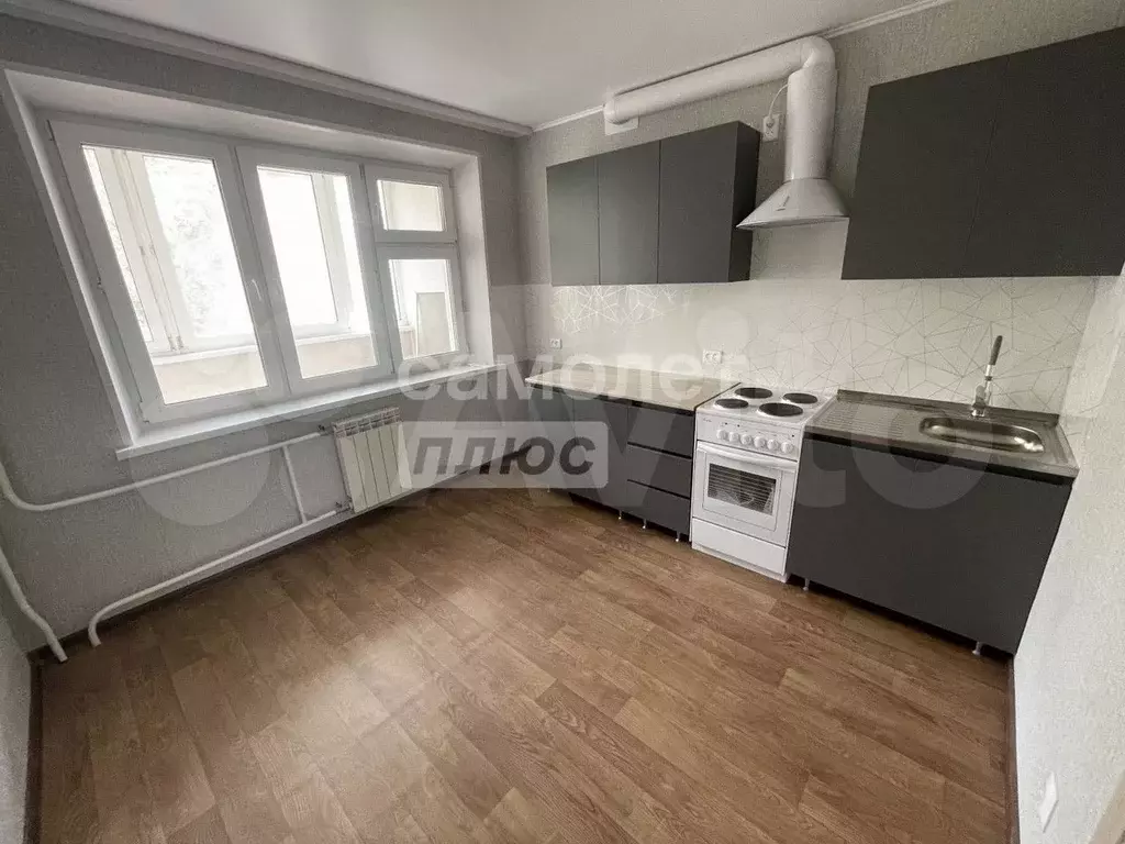 3-к. квартира, 77 м, 4/9 эт. - Фото 0