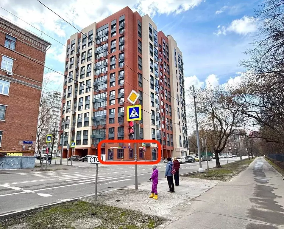 Торговая площадь в Москва ул. Металлургов, 56/2 (100 м) - Фото 1