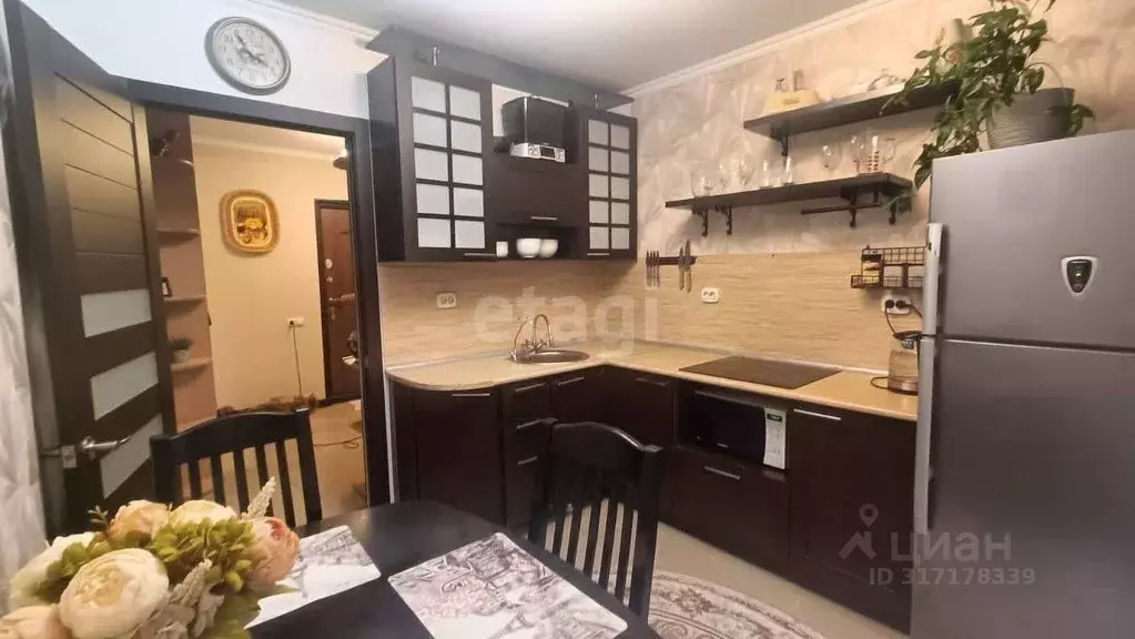 2-к кв. Амурская область, Белогорск ул. 50 лет Комсомола, 129 (54.5 м) - Фото 0