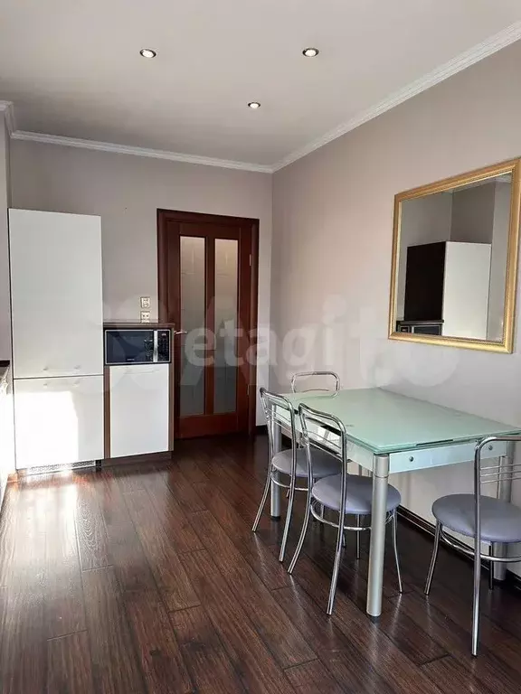 2-к. квартира, 63 м, 2/9 эт. - Фото 1