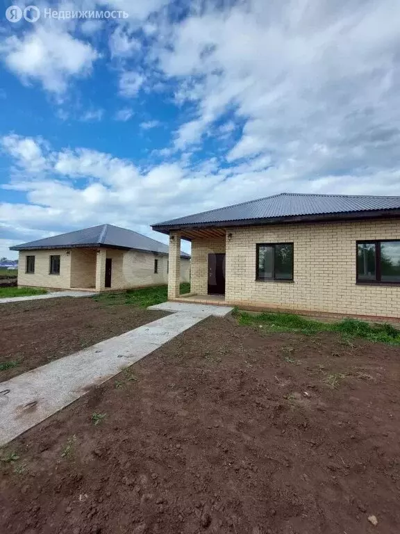 Дом в Тукаевский район, Новотроицкое сельское поселение, деревня ... - Фото 2