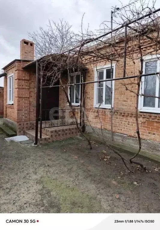 Дом в Ростовская область, Азовский район, Кагальницкое с/пос, с. ... - Фото 1