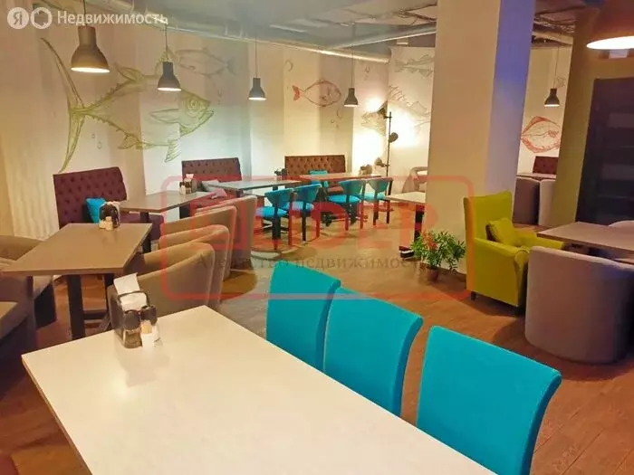 Торговая площадь (320 м) - Фото 1