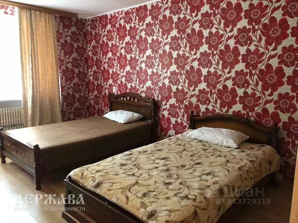2-к кв. Белгородская область, Старый Оскол Макаренко мкр, 29 (44.0 м) - Фото 0