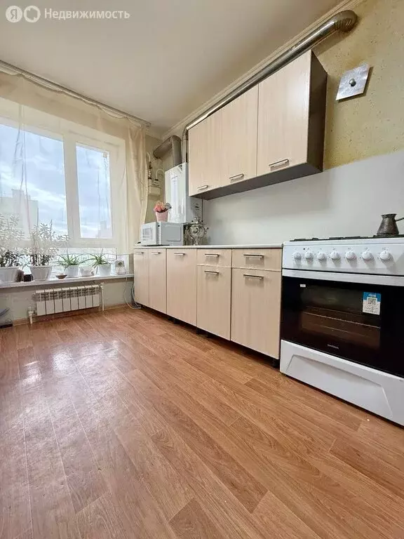 2-комнатная квартира: Калуга, улица Петра Тарасова, 31 (56.1 м) - Фото 2