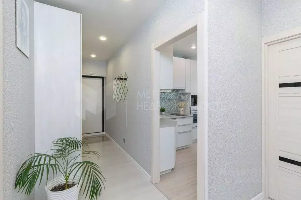 2-к кв. Тюменская область, Тюмень ул. Обдорская, 3 (50.6 м) - Фото 1