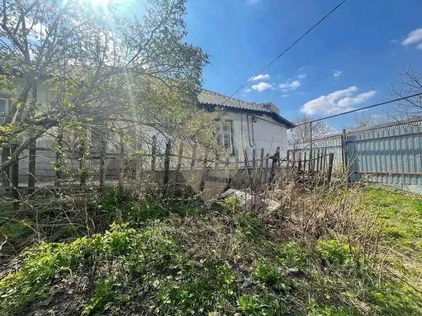 Дом в Белгородская область, Старый Оскол ул. Токарева (50 м) - Фото 0