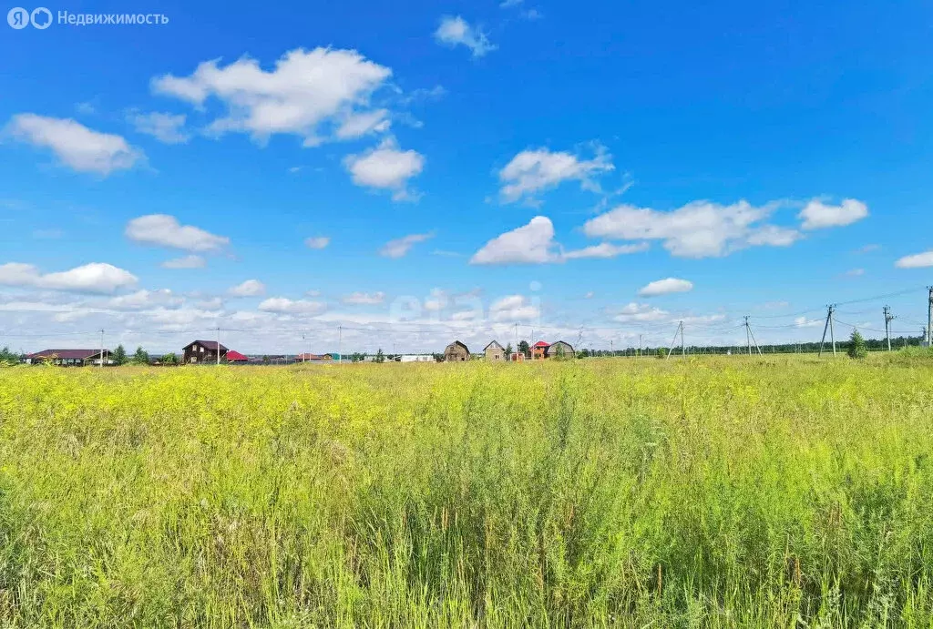 Участок в село Надеждино, Новая улица (6.3 м) - Фото 1