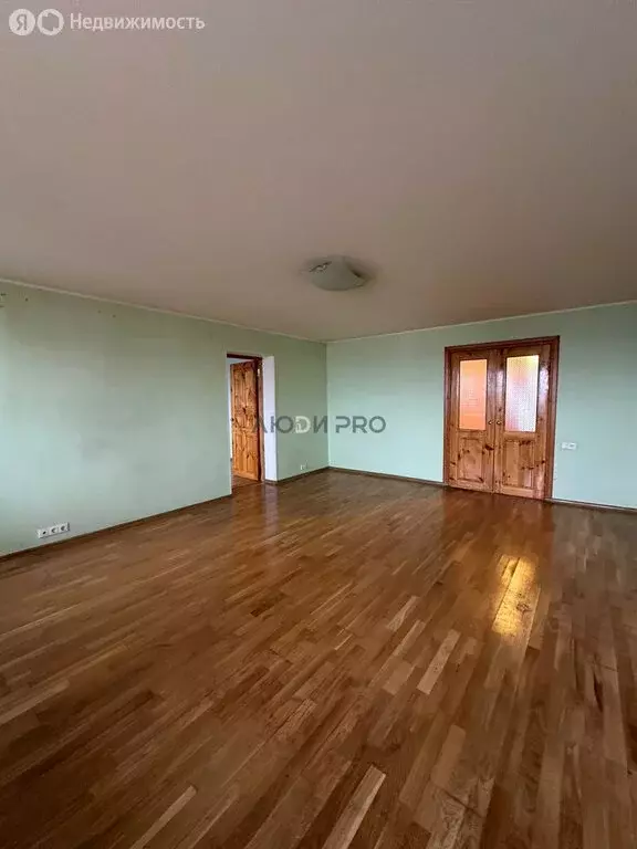 4-комнатная квартира: Уфа, улица Заки Валиди, 1 (94.8 м) - Фото 1