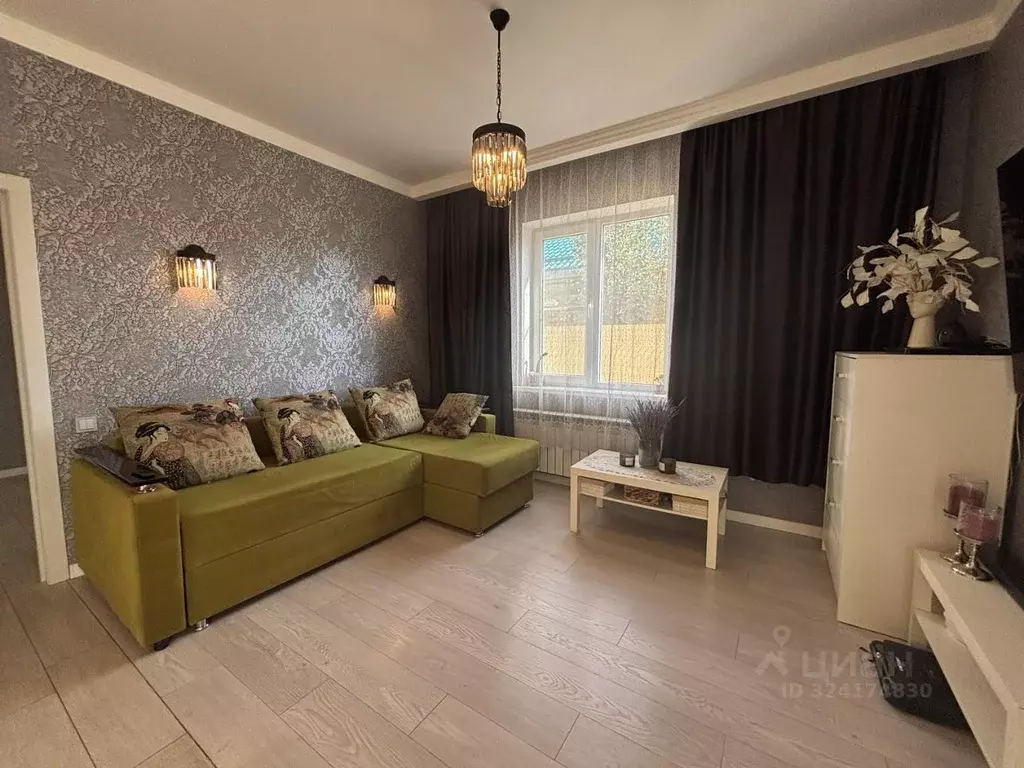 Дом в Краснодарский край, Краснодар ул. Имени Виктора Тюрина, 28/1 (70 ... - Фото 2