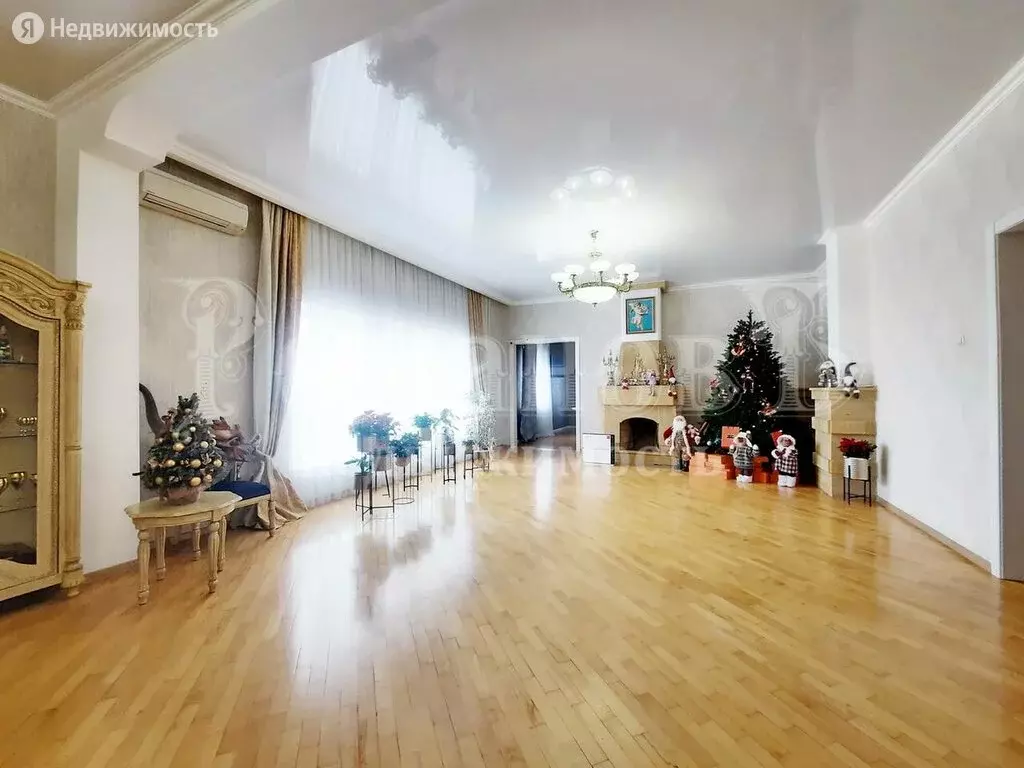 5-комнатная квартира: Ставрополь, улица Ленина, 472/1 (270 м) - Фото 0