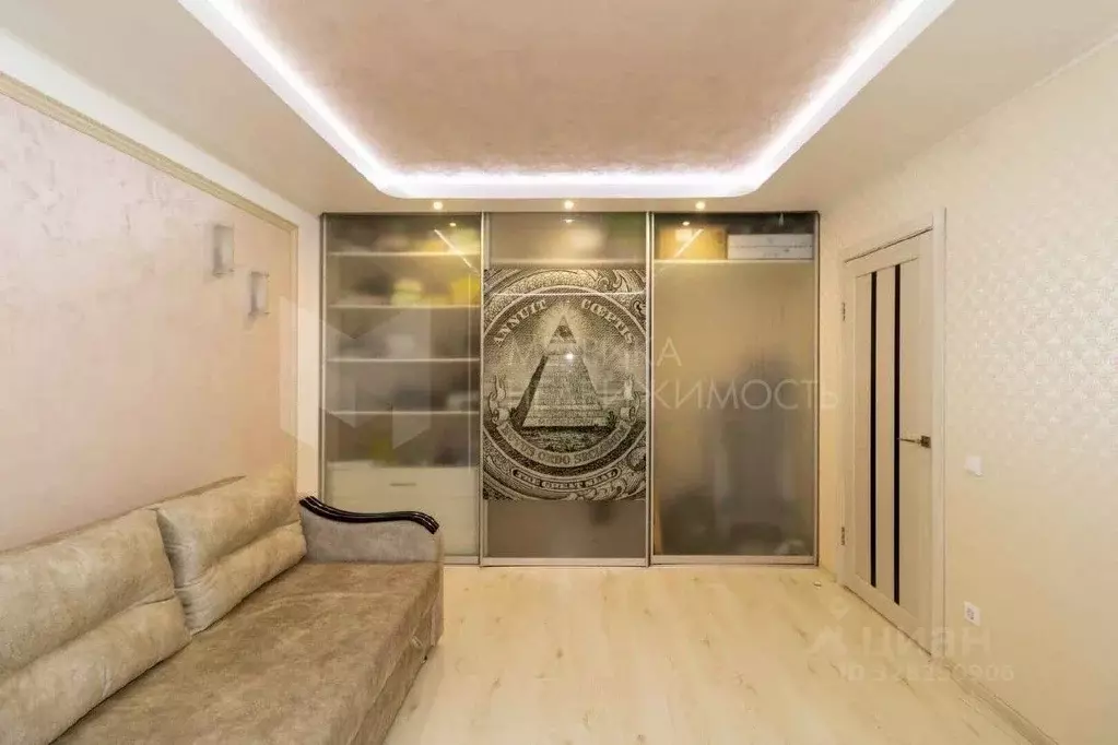 2-к кв. Тюменская область, Тюмень Кремлевская ул., 85к1 (62.5 м) - Фото 1