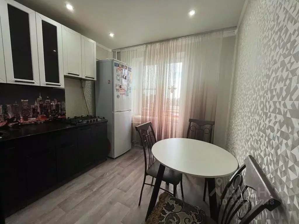 2-к кв. Астраханская область, Астрахань Профсоюзная ул., 8 (62.2 м) - Фото 1