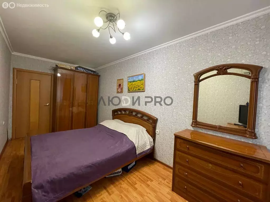 3-комнатная квартира: Уфа, Борисоглебская улица, 4 (58.4 м) - Фото 1