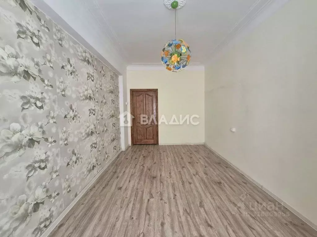 3-к кв. Бурятия, Улан-Удэ ул. Гагарина, 67А (80.4 м) - Фото 1