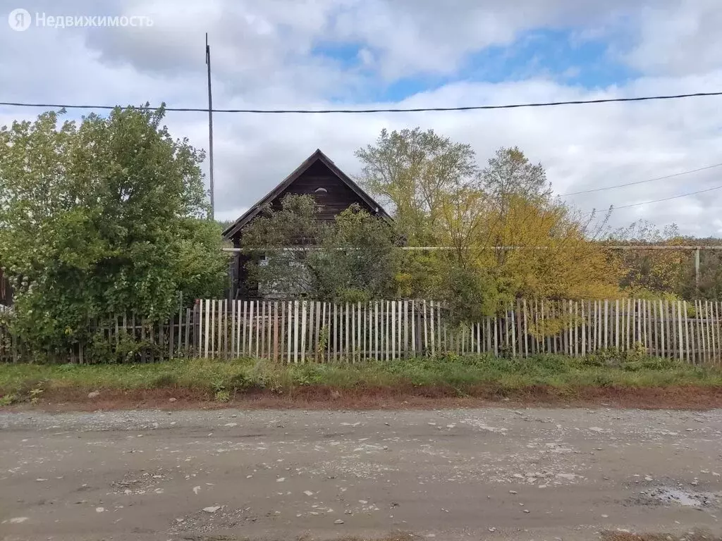 Дом в посёлок Бобровский, Пионерская улица, 29 (24.7 м), Купить дом  Бобровский, Алапаевский район, ID объекта - 50011779635