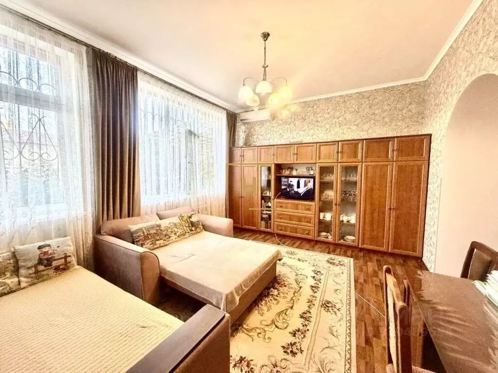 2-к кв. Крым, Евпатория просп. Победы, 85 (64.9 м) - Фото 1
