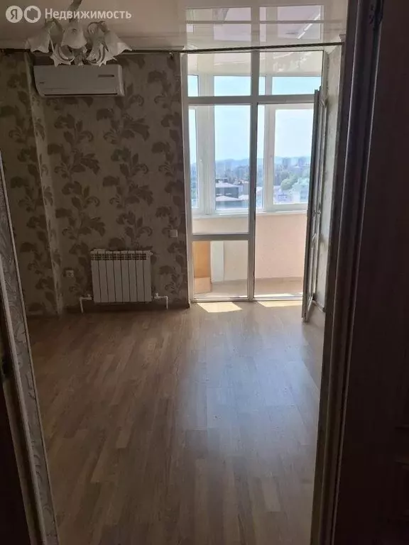 3-комнатная квартира: Анапа, Симферопольское шоссе, 1А (95 м) - Фото 0