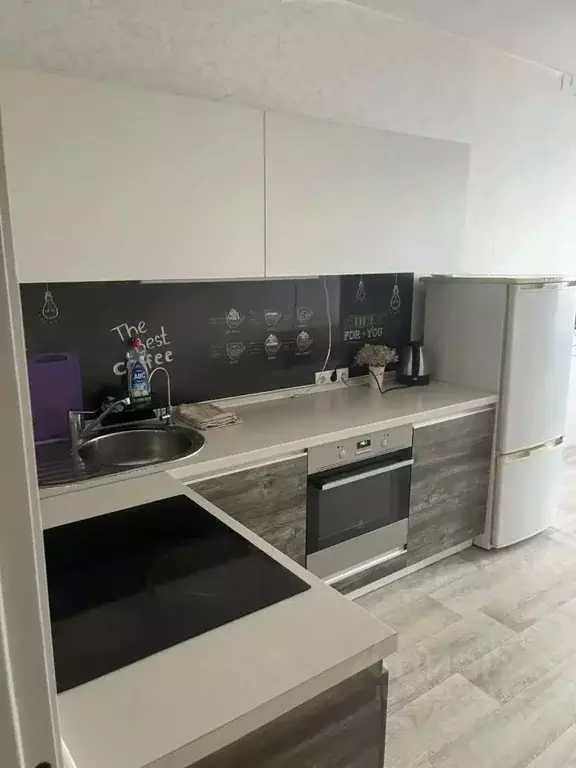 2-к кв. Красноярский край, Красноярск ул. Апрельская, 5В (50.0 м) - Фото 1