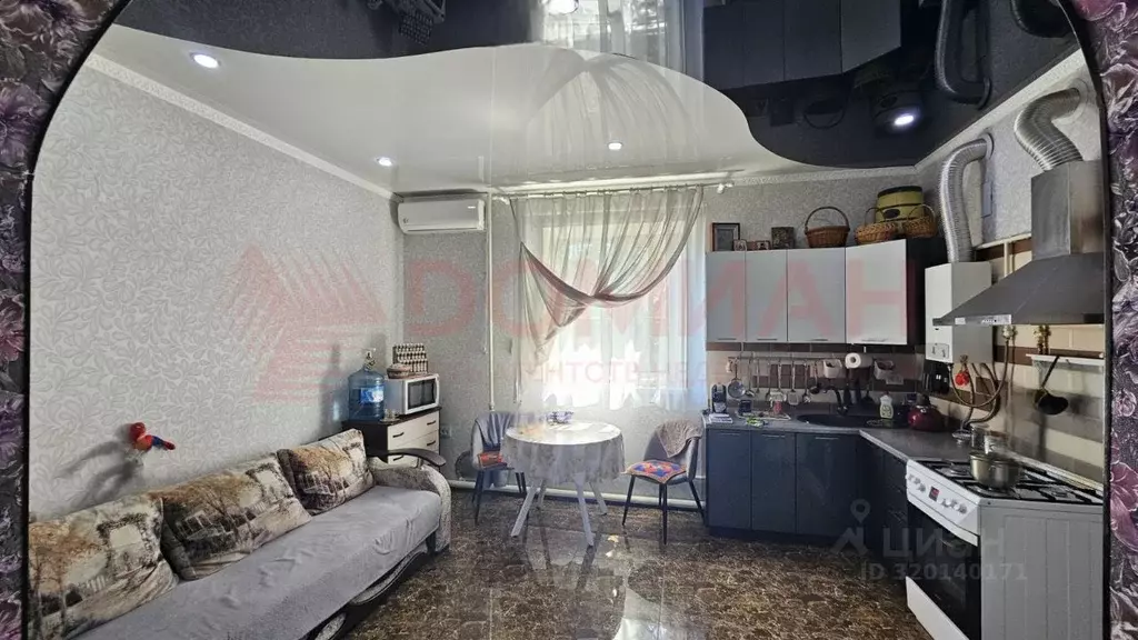 Дом в Ростовская область, Новочеркасск Прохладный пер. (207 м) - Фото 1