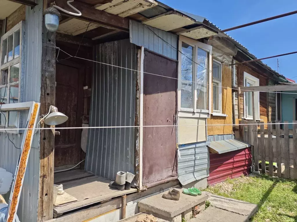 Дом в Саратовская область, Саратов ул. Имени 32-й Стрелковой Дивизии, ... - Фото 2