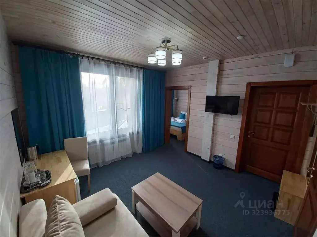 Комната Алтайский край, Белокуриха ул. Бреславского, 22/2 (28.0 м) - Фото 2