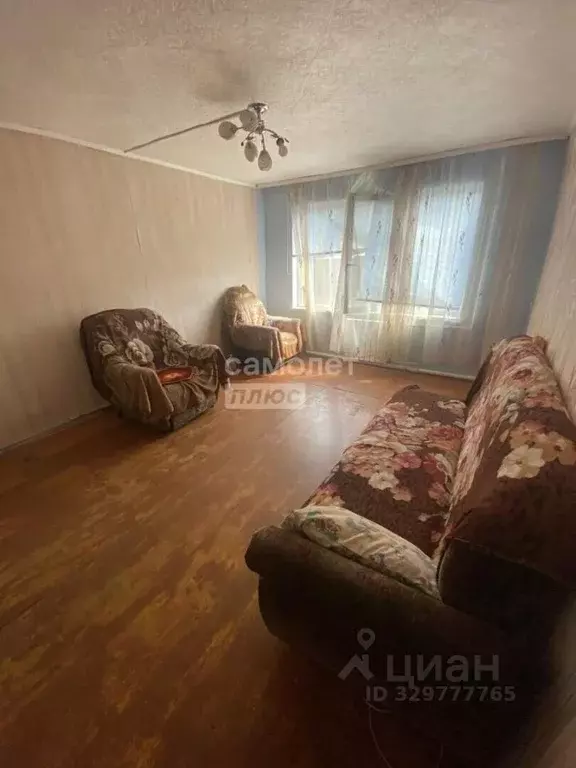 2-к кв. Свердловская область, Верхняя Синячиха пгт ул. Карла Маркса, 5 ... - Фото 1
