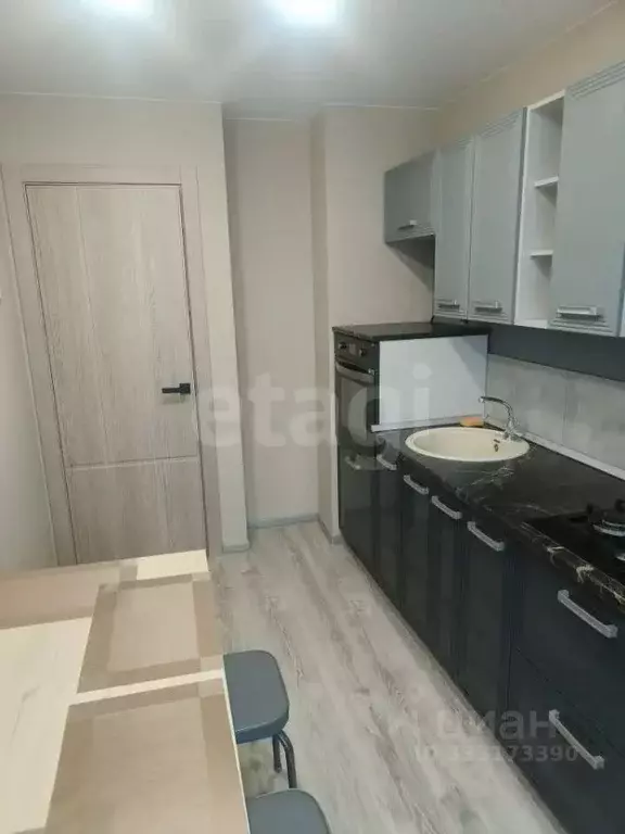 3-к кв. Удмуртия, Ижевск 7-я Подлесная ул., 18 (62.2 м) - Фото 2