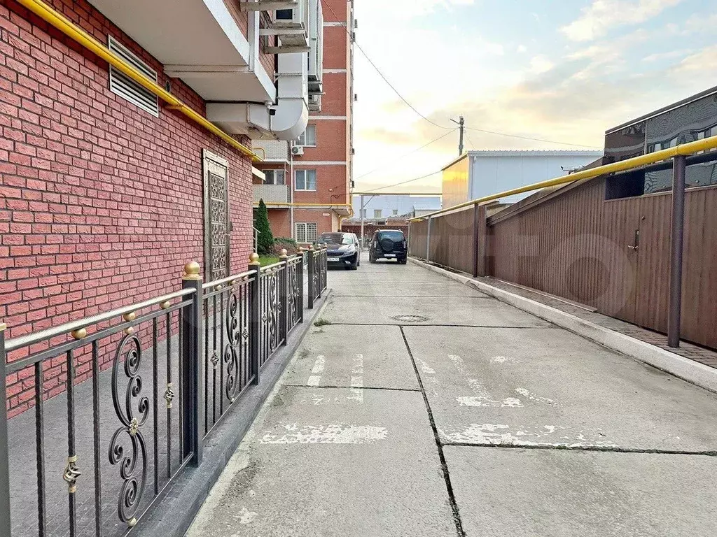 3-к. квартира, 82 м, 4/10 эт. - Фото 1