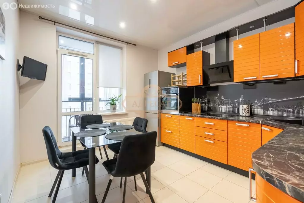 2-комнатная квартира: Санкт-Петербург, улица Адмирала Трибуца, 10 ... - Фото 1