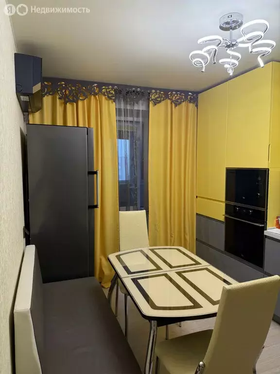 2-комнатная квартира: Киров, Октябрьский проспект, 157 (61.6 м) - Фото 2