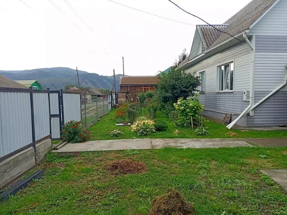 Дом в Хакасия, Майна рп ул. Набережная, 10 (82 м) - Фото 1