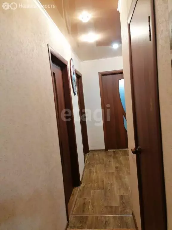 3-комнатная квартира: Прокопьевск, улица Гайдара, 15 (60.9 м) - Фото 1