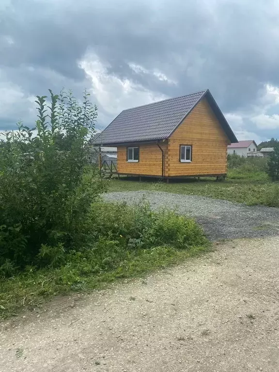 Дом в Свердловская область, Первоуральск городской округ, пос. ... - Фото 0