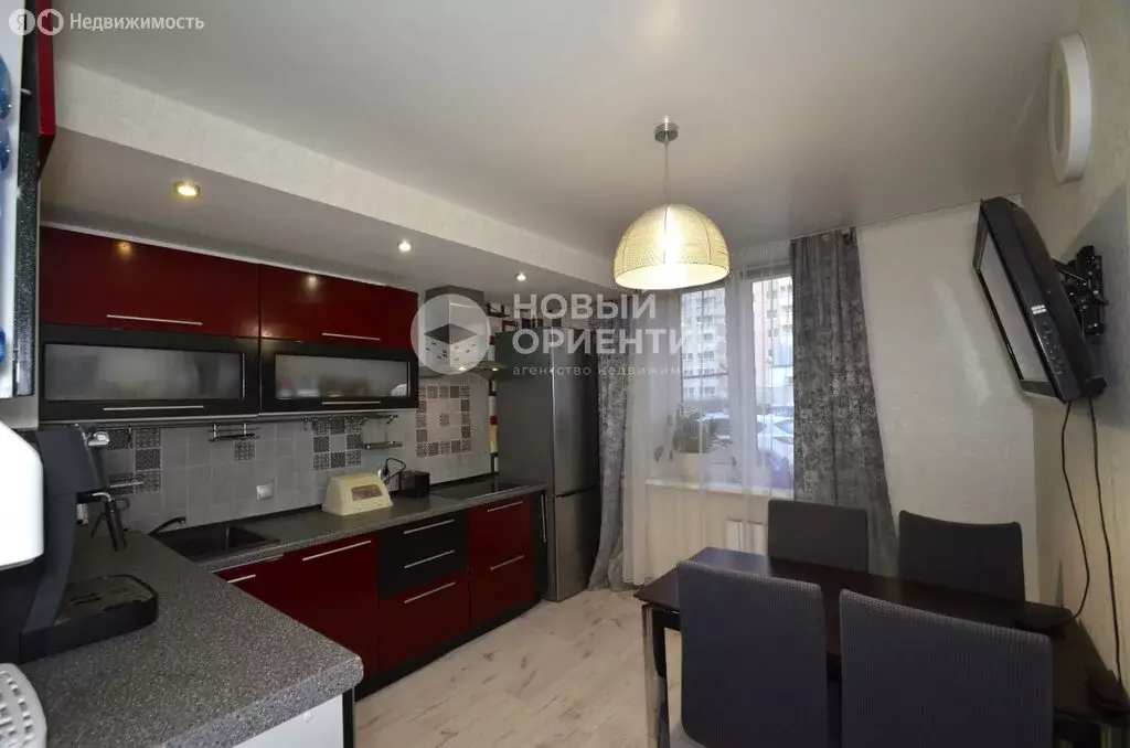 3-комнатная квартира: Екатеринбург, улица Вилонова, 22А (76 м) - Фото 2