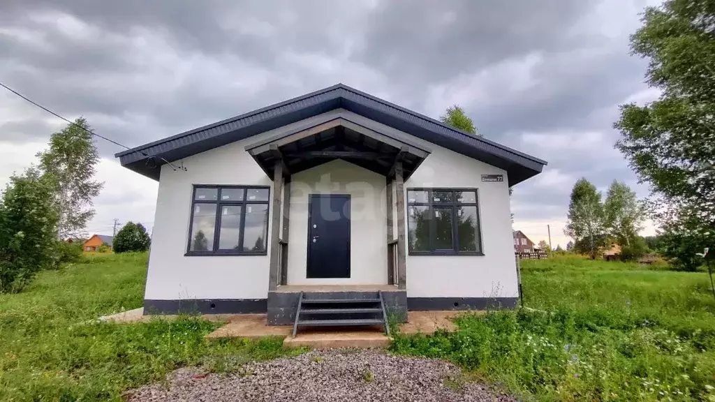 Дом в Башкортостан, Иглинский сельсовет, с. Иглино ул. Донецкая, 77 ... - Фото 0