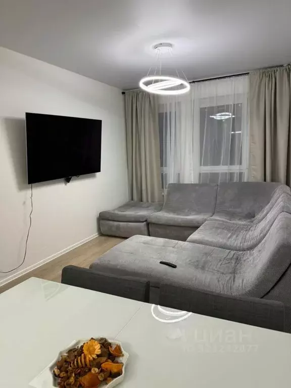 3-к кв. Москва Большая Очаковская ул., 2 (80.5 м) - Фото 0