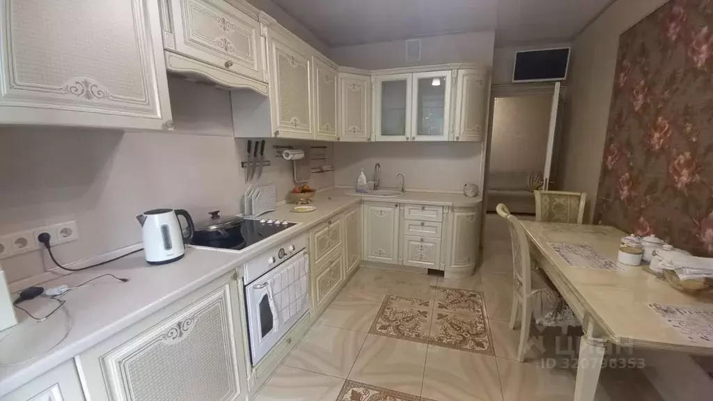 2-к кв. Ярославская область, Ярославль ул. Кудрявцева, 9 (95.0 м) - Фото 0