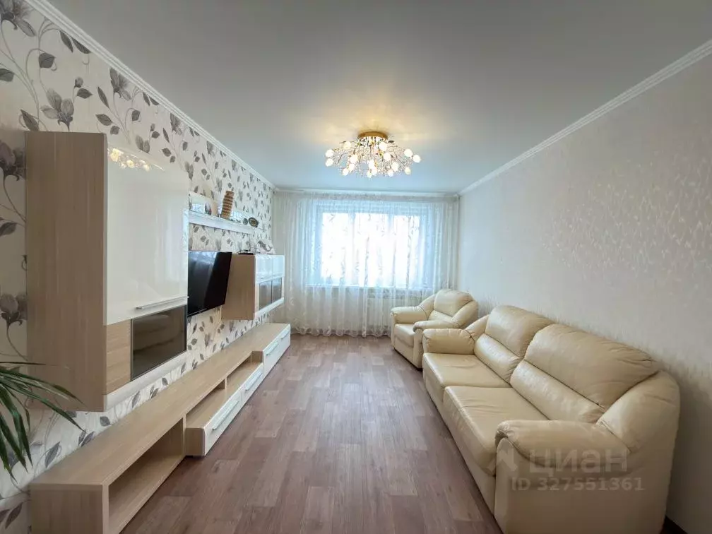 3-к кв. Татарстан, Нижнекамск просп. Химиков, 94 (66.8 м) - Фото 1