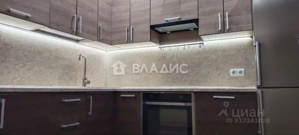 4-к кв. Белгородская область, Белгород ул. Буденного, 6 (90.0 м) - Фото 1