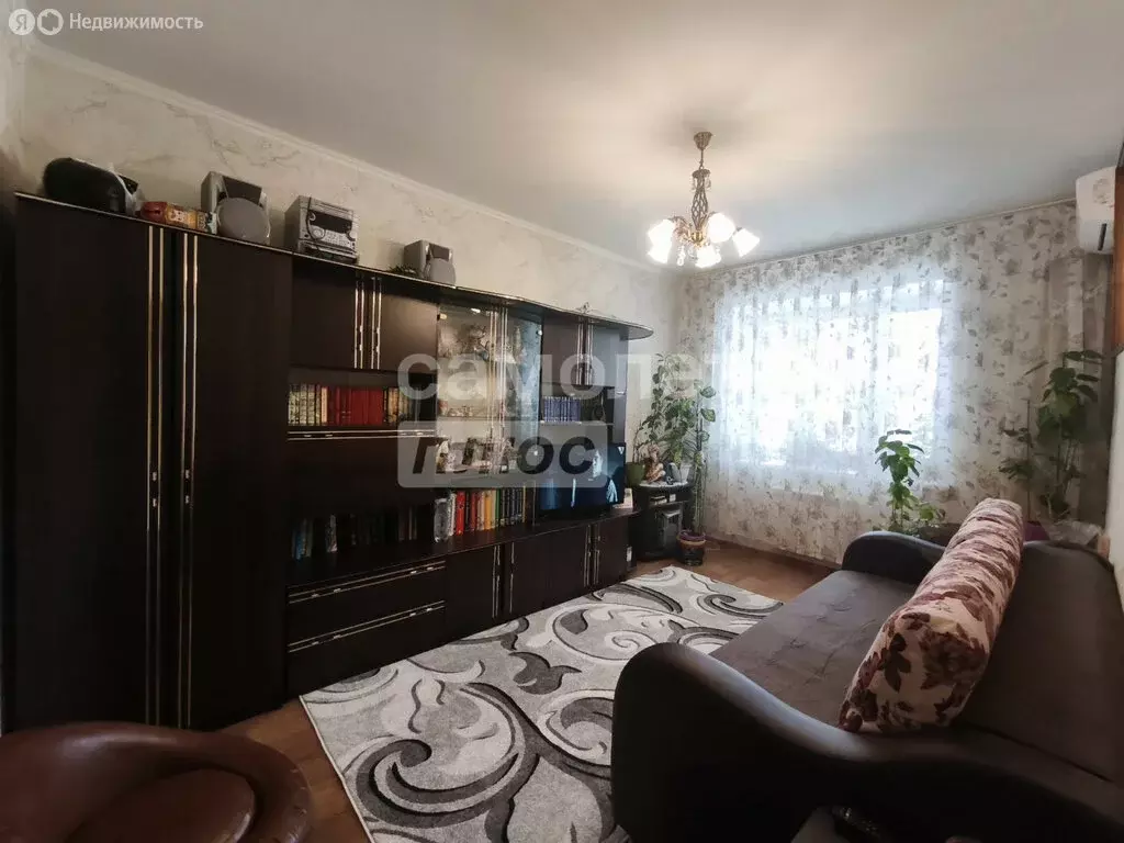 2-комнатная квартира: Омск, проспект Комарова, 16 (52.8 м) - Фото 1