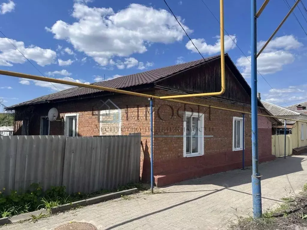 2-к кв. Белгородская область, Новый Оскол ул. Успенская, 37 (30.0 м) - Фото 0