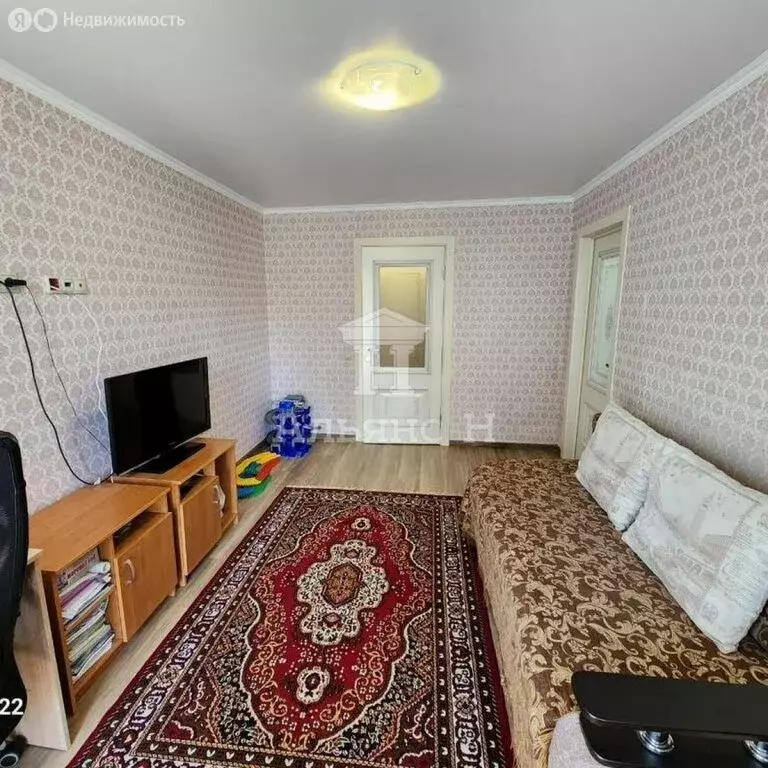 3-комнатная квартира: Азов, улица Кондаурова, 36 (50 м) - Фото 0