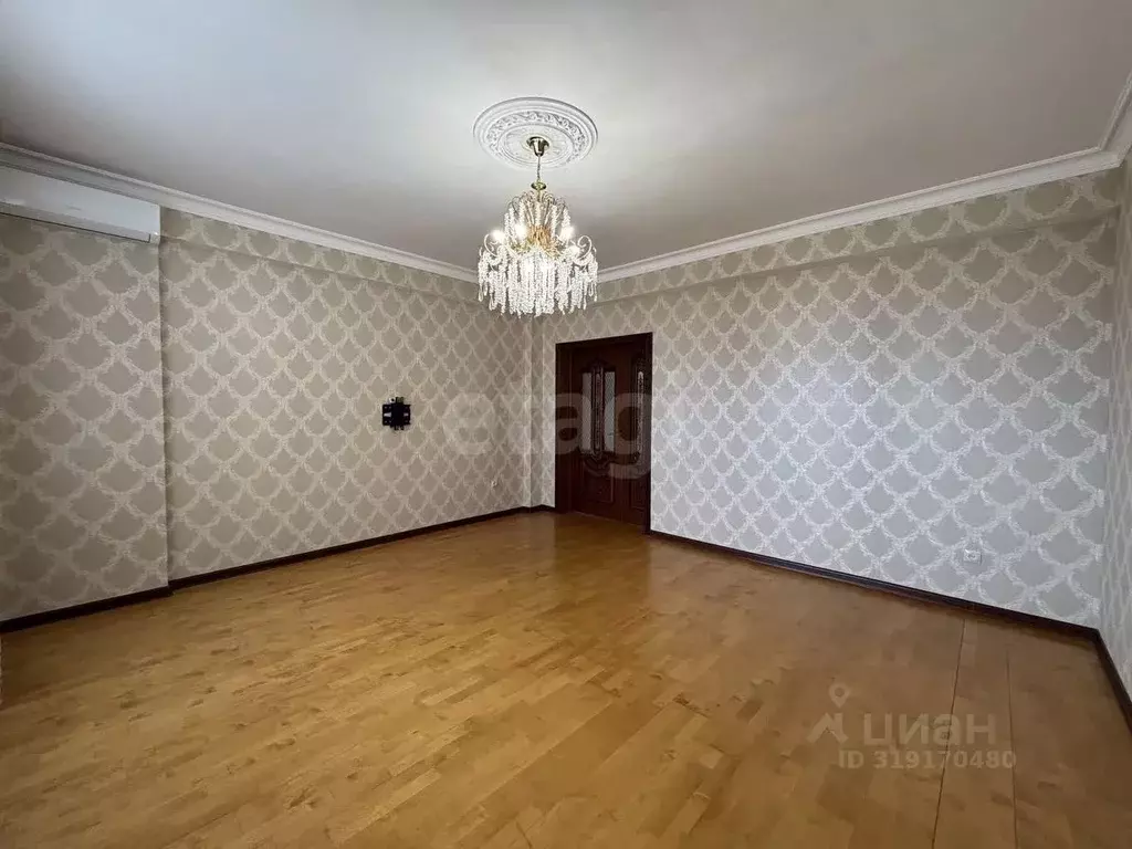 3-к кв. Дагестан, Махачкала ул. Красноярская, 12к2 (89.0 м) - Фото 0