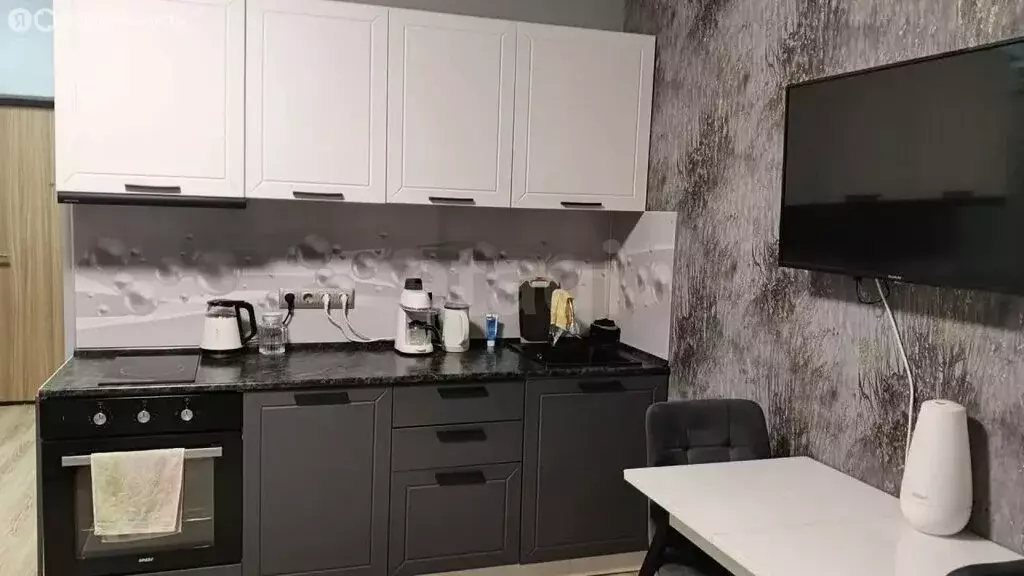 Квартира-студия: Тюмень, улица Фармана Салманова, 6 (22.8 м) - Фото 2