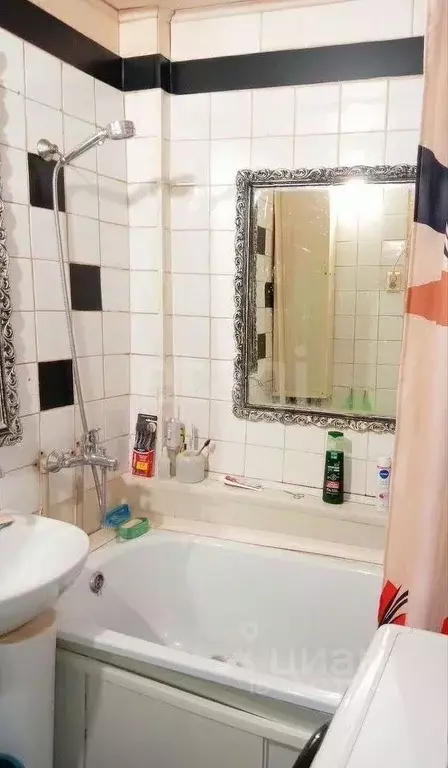 1-к кв. Кировская область, Киров Цеховая ул., 10 (30.0 м) - Фото 1